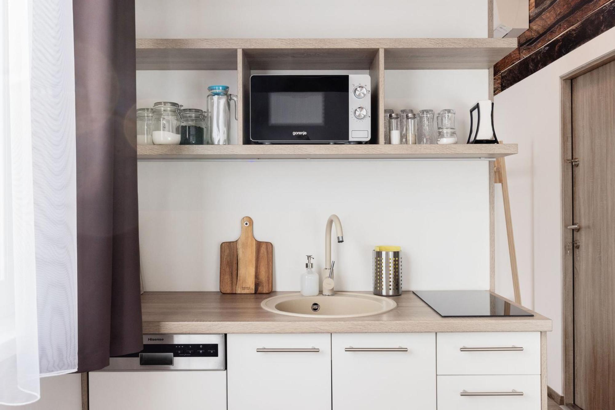 Elemental Retreats - Wood & Water Apartamento Budapeste